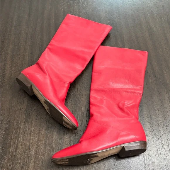 Red Mid High Pointy leather Boots - Picture 3 of 9
